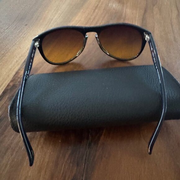 Authentic Peaks sunglasses - Picture 6 of 7